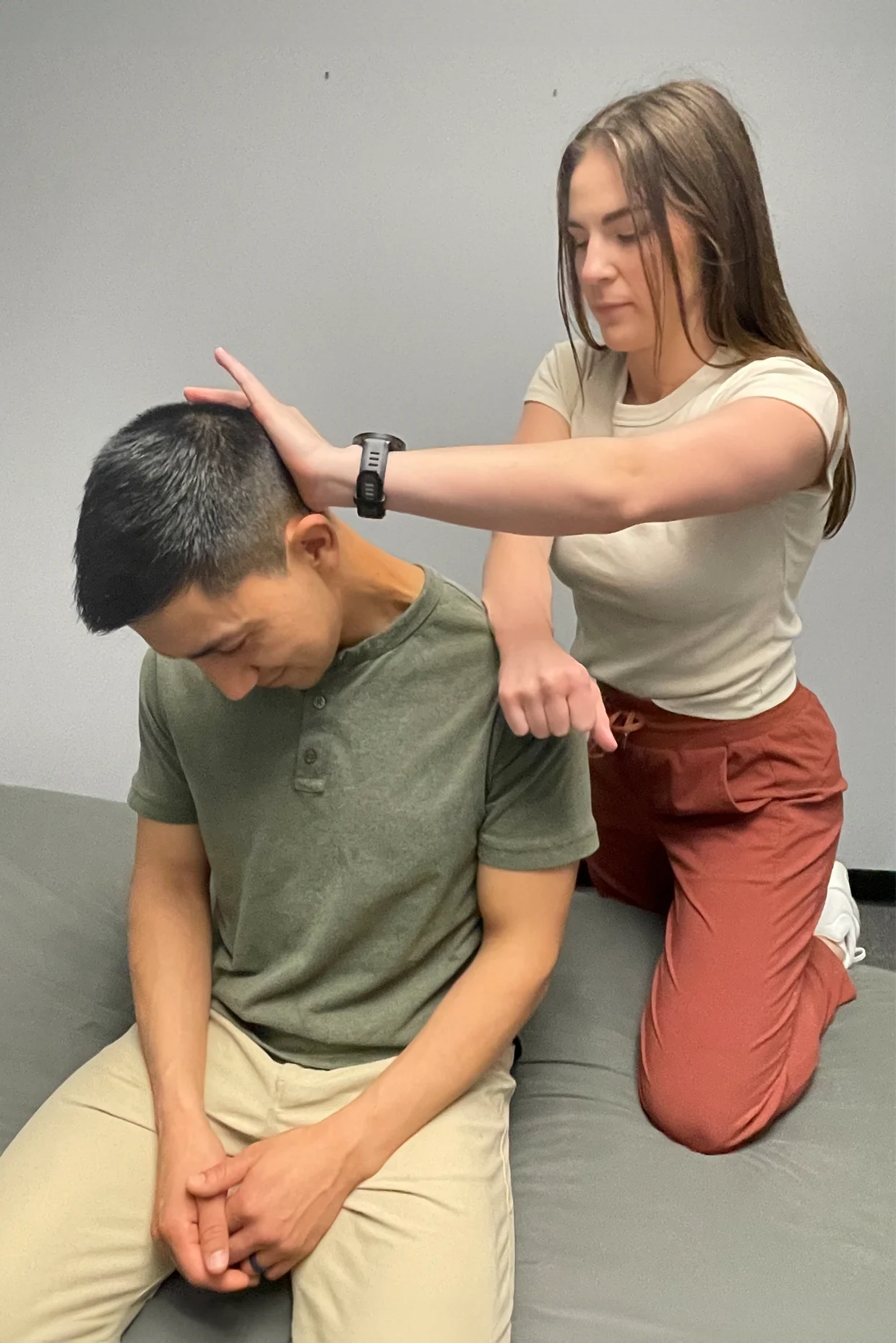 Chiropractor Sherwood OR Geovanny Vazquez